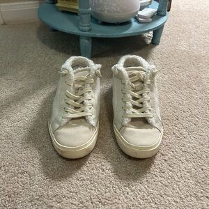 Dolce Vita Zantel slip-on sneakers with faux shearling lining and leather upper